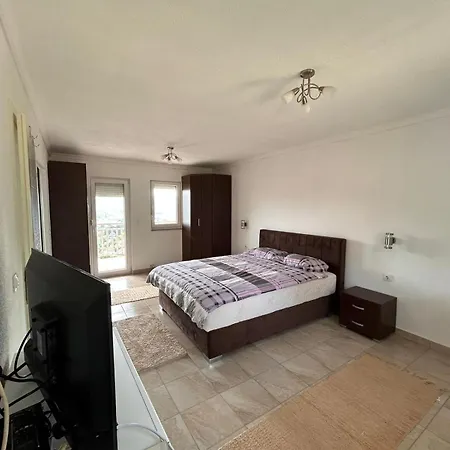 3 Bedrooms *