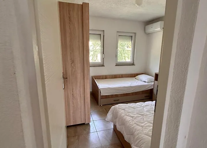 3 Bedrooms Villa Ilijas